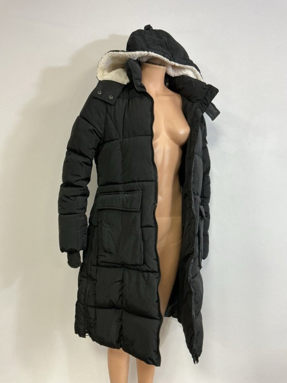 Steve Madden Black Long Puffer Coat Sherpa Lined Hood Winter Parka Womens Medium